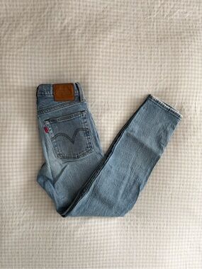 Levi’s Wedgie Jeans